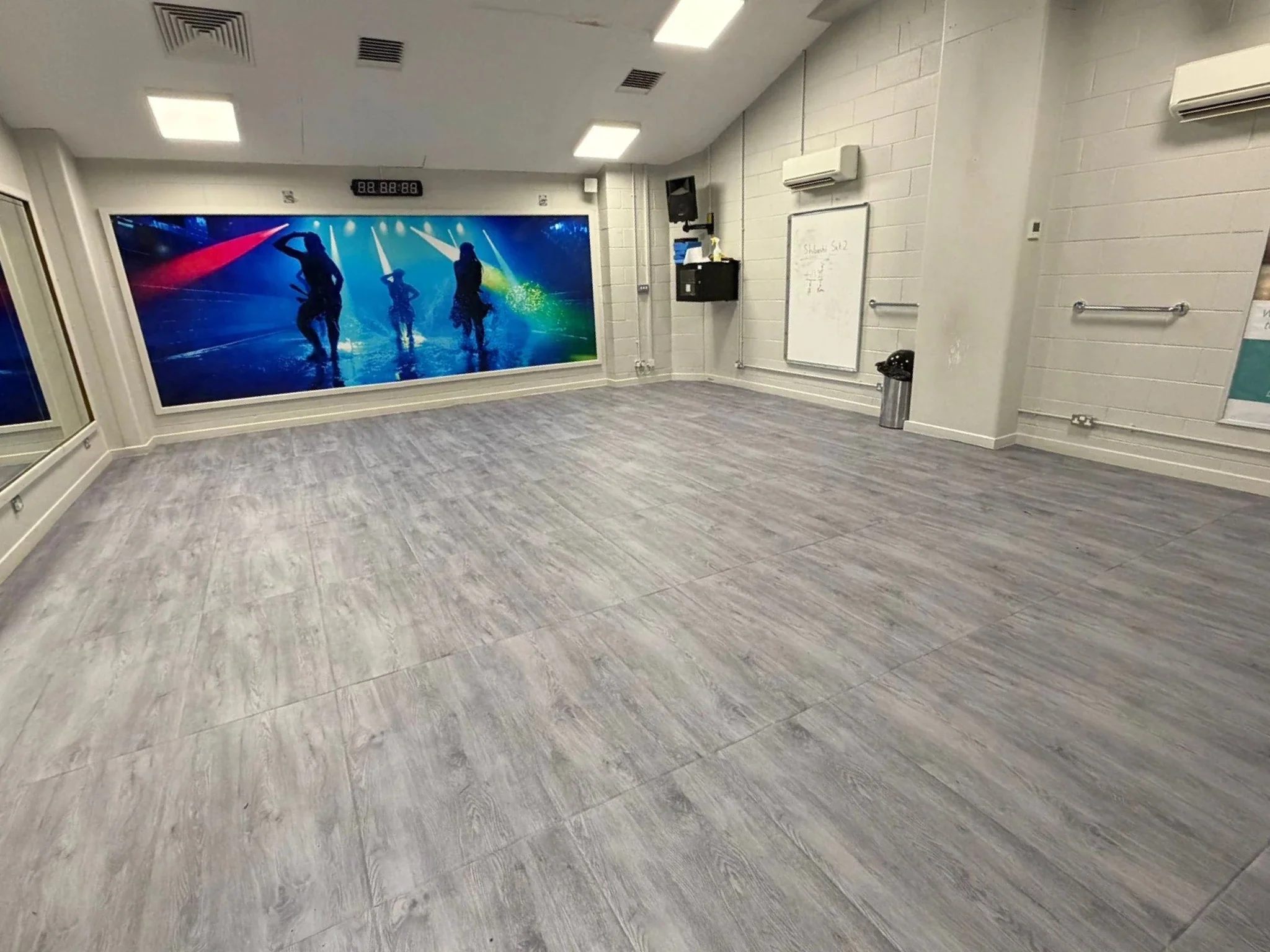 20mm Wood Effect Gym Flooring Tiles – Studio, Functional & Home Gym Use - Image 8