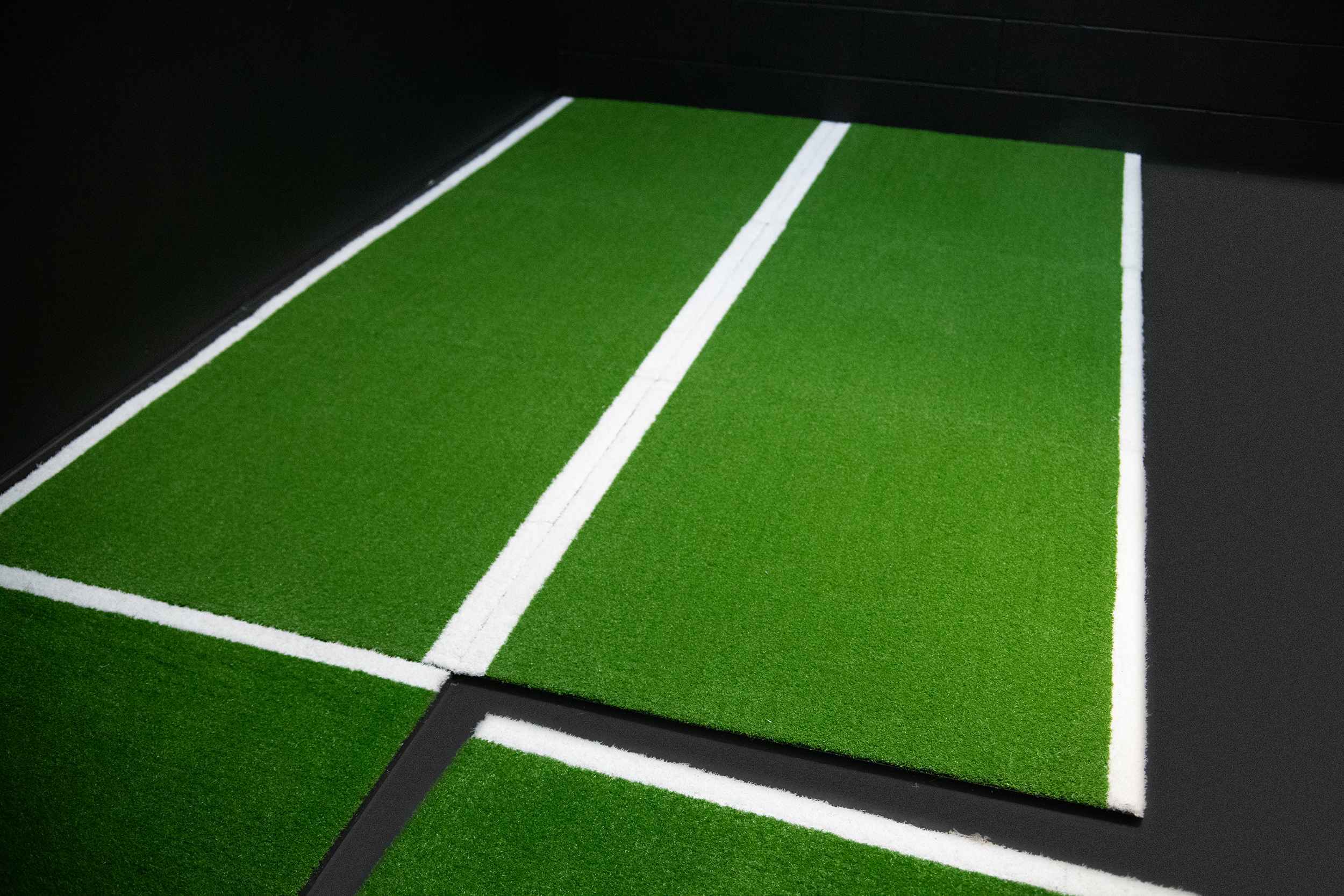 30mm Green Premium Sled Track Turf Tile 1x1m with Line Markings - Image 6